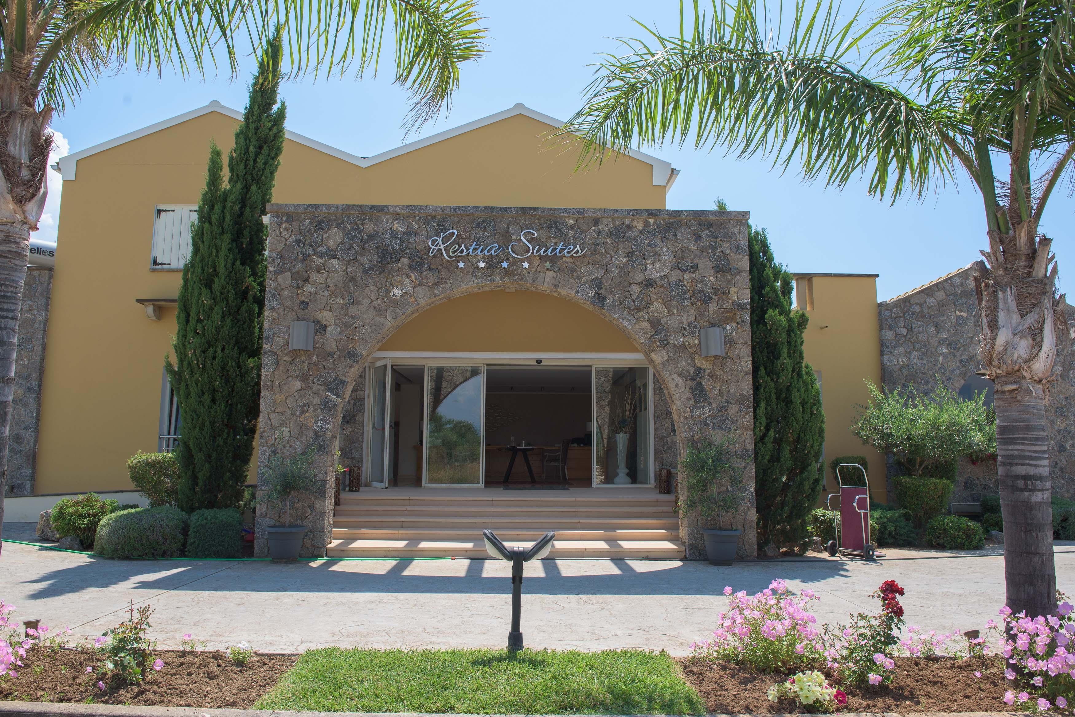 Restia Suites Exclusive Resort (Adults Only) Acharavi  Eksteriør billede